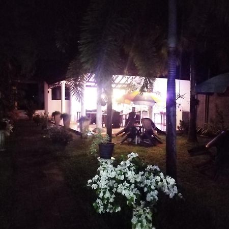 Blue Bell Hotel Negombo Eksteriør billede