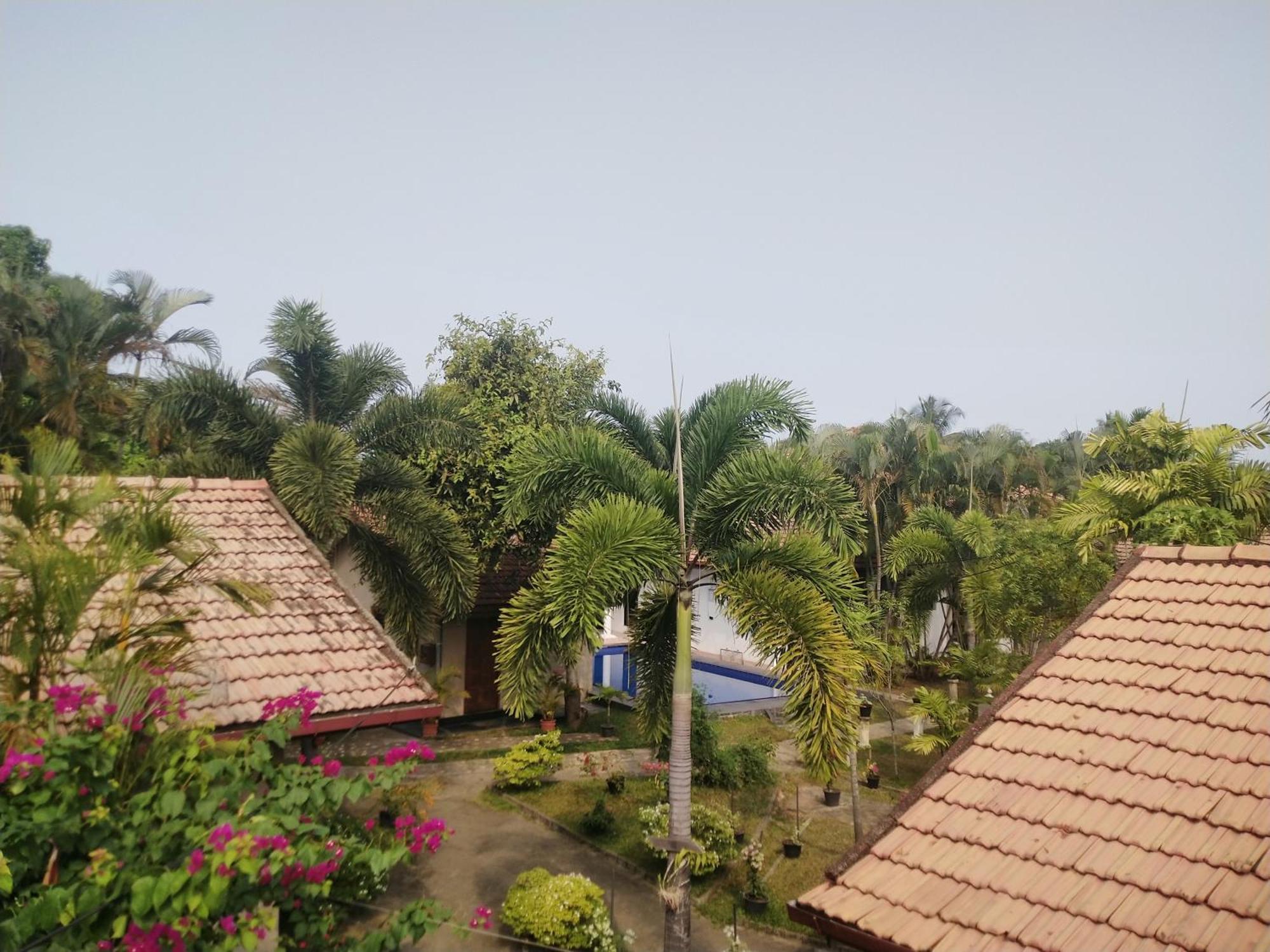 Blue Bell Hotel Negombo Eksteriør billede